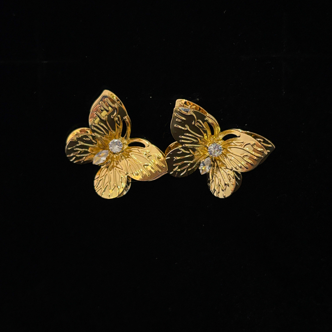 Golden 3D Butterfly Elegance
