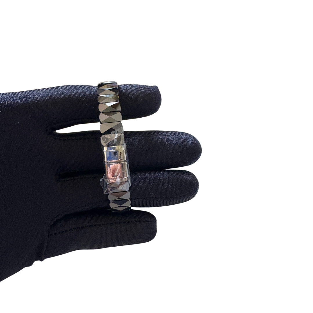 Unisex Premium Diamond Cut Ceramic Cuff Bracelet