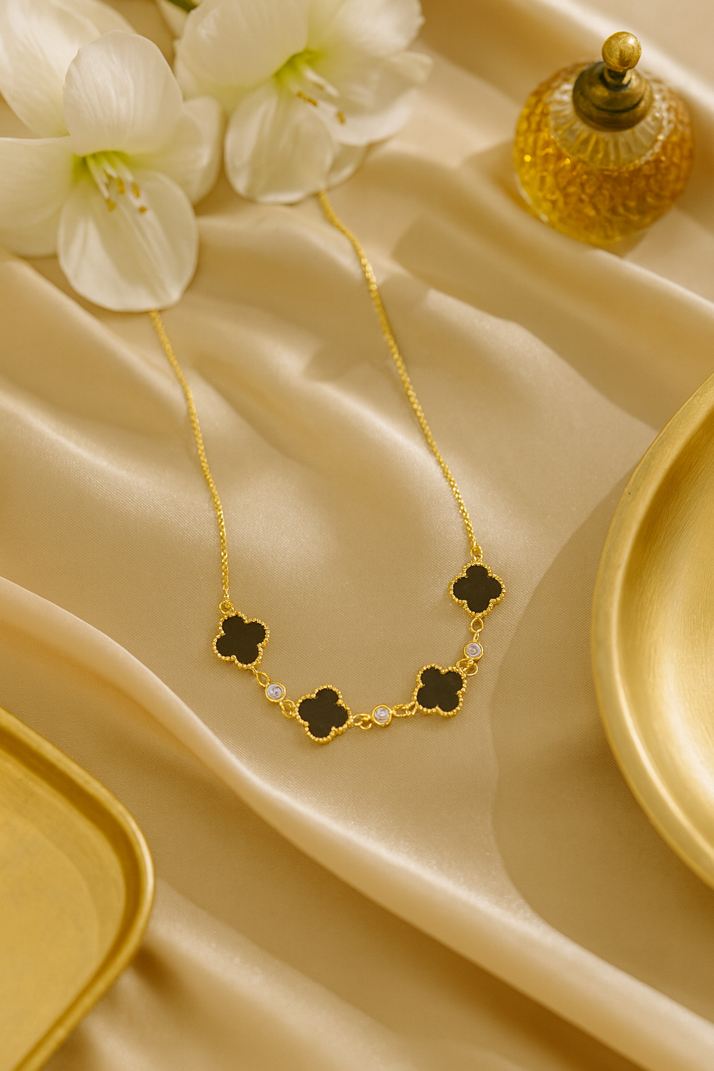 Elegant Four-Leaf Clover Adjustable Bracelet