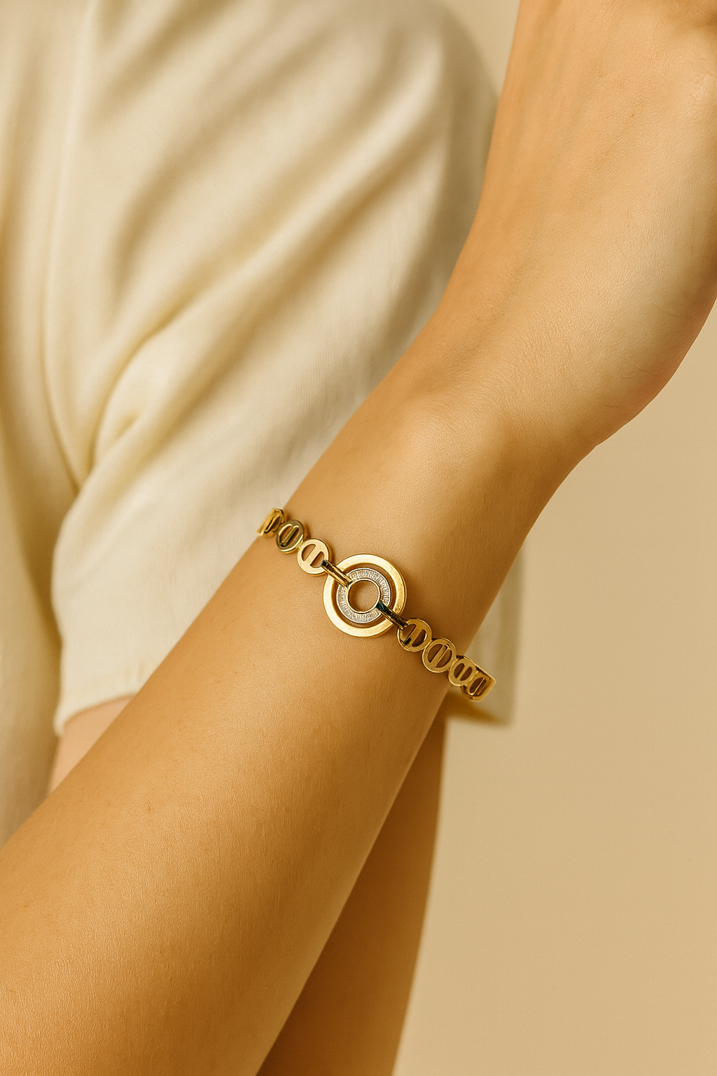 Gold Plated Circular Crystal Accents Bracelet