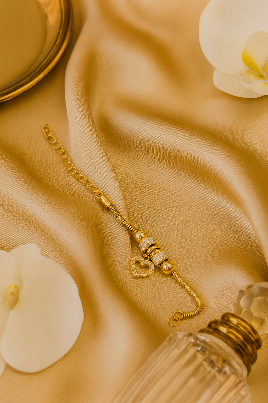 Stunning Heart Charm Gold Bracelet