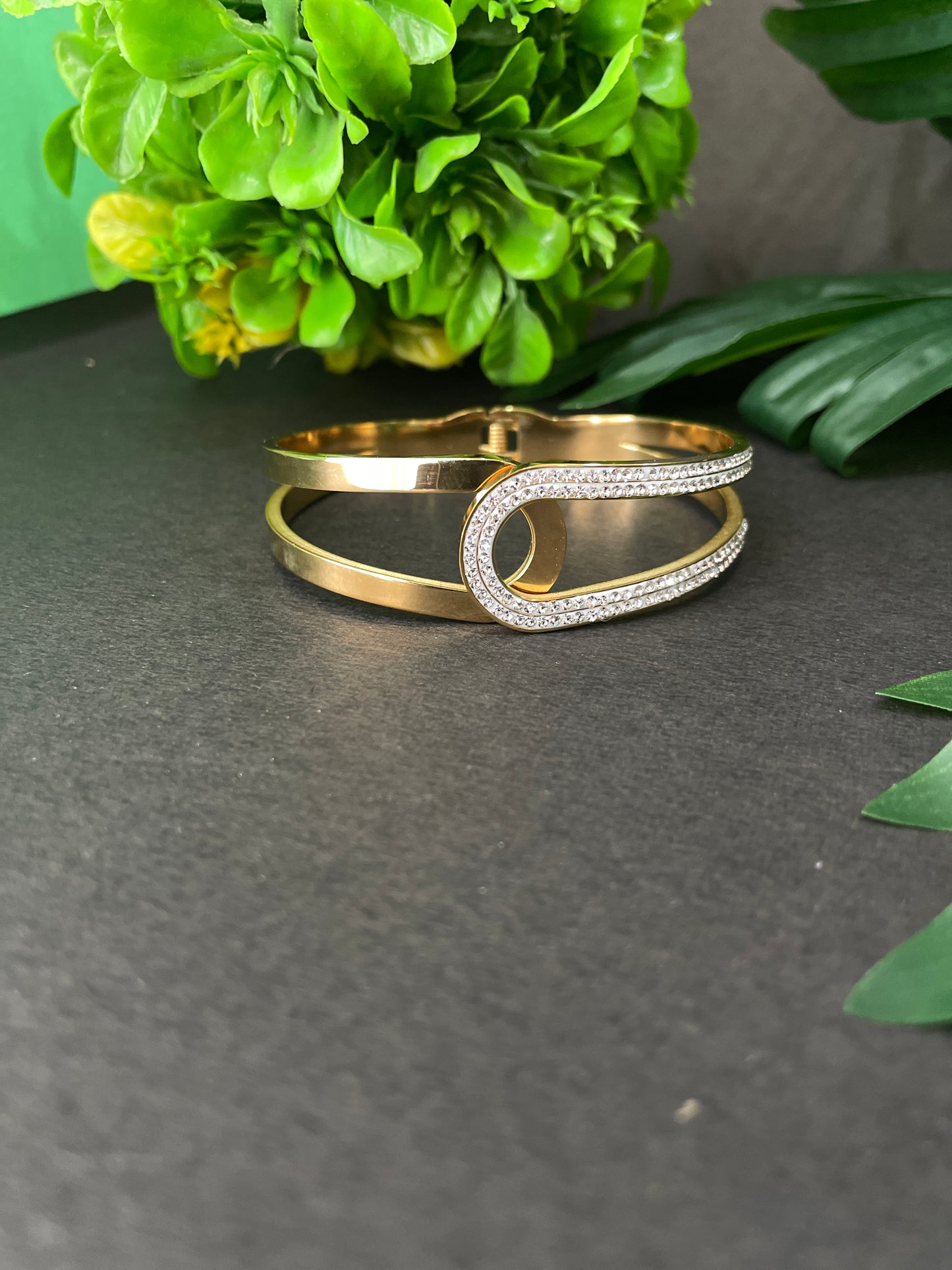 Sparkling Brilliance Cuff