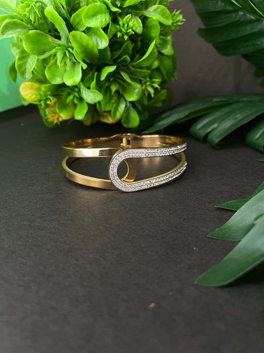 Sparkling Brilliance Cuff