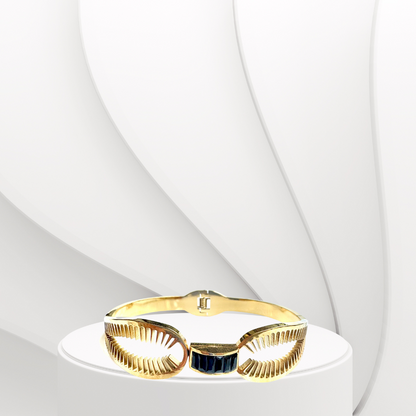 Unique Elegant Heavy AD-Studded Handcuff Bracelet