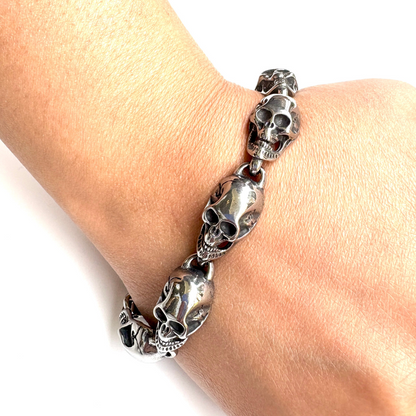 Skull Chain Bracelet with Locking Mechanism